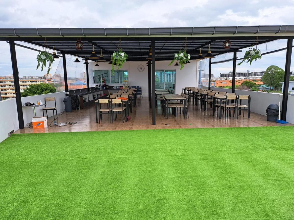 Cozy Resort Pattaya Exterior foto