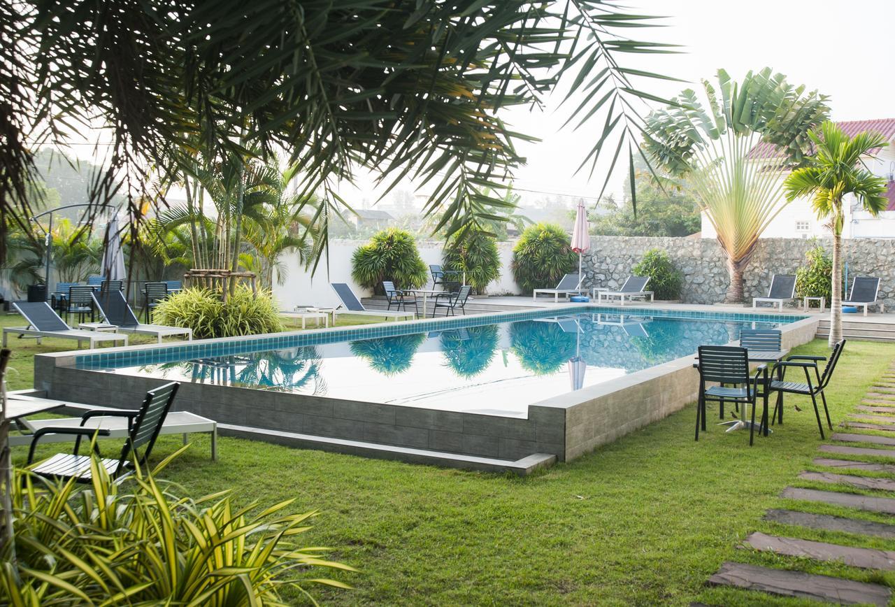 Cozy Resort Pattaya Exterior foto